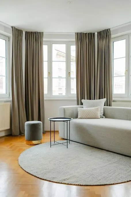 Apartment Hip Apt Perfect For 4 Or 6, Great District, Metro Vienna Austria